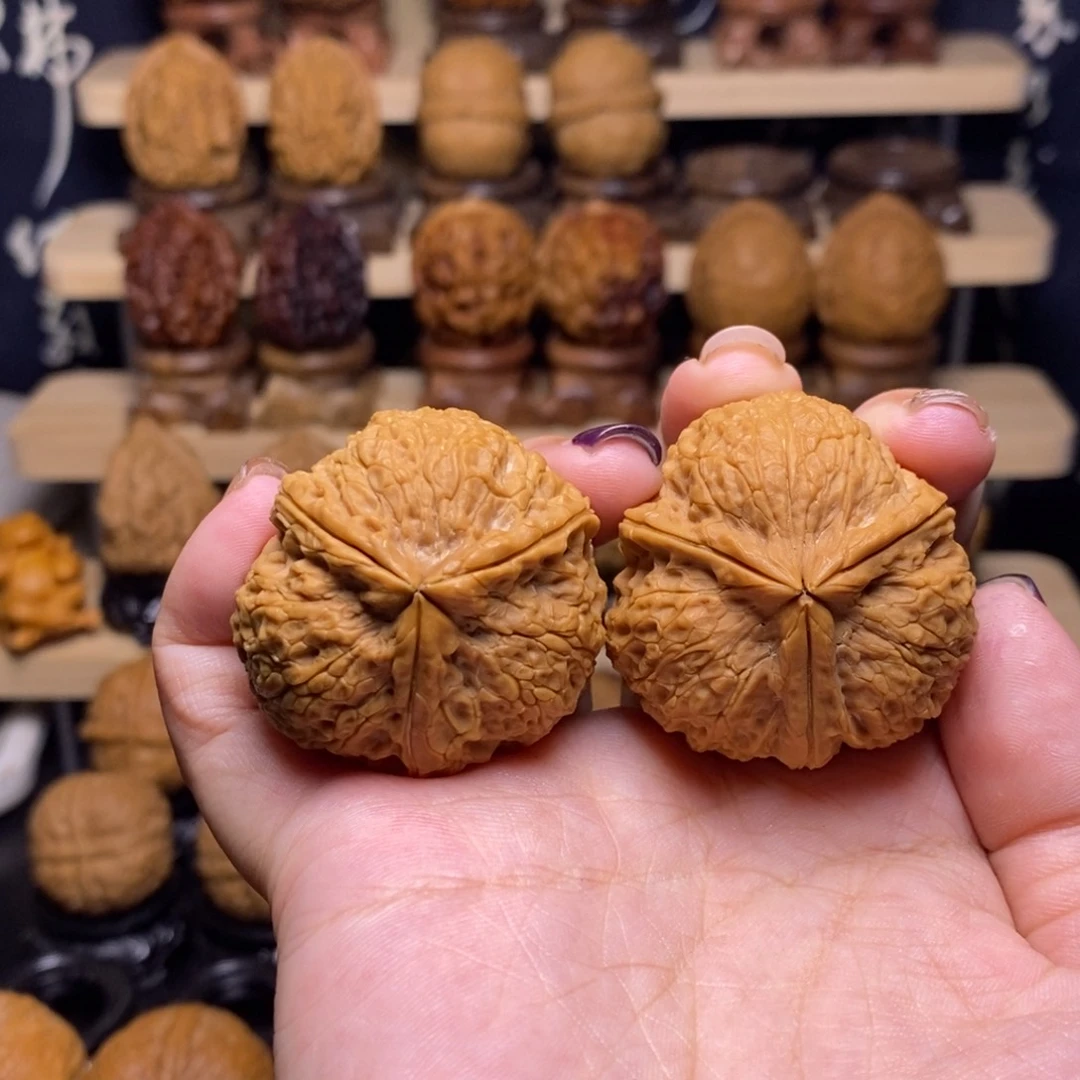 文玩核桃把件Z虎王三棱6………