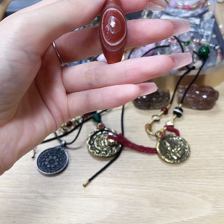 石英石纯铜红肉缠丝眼