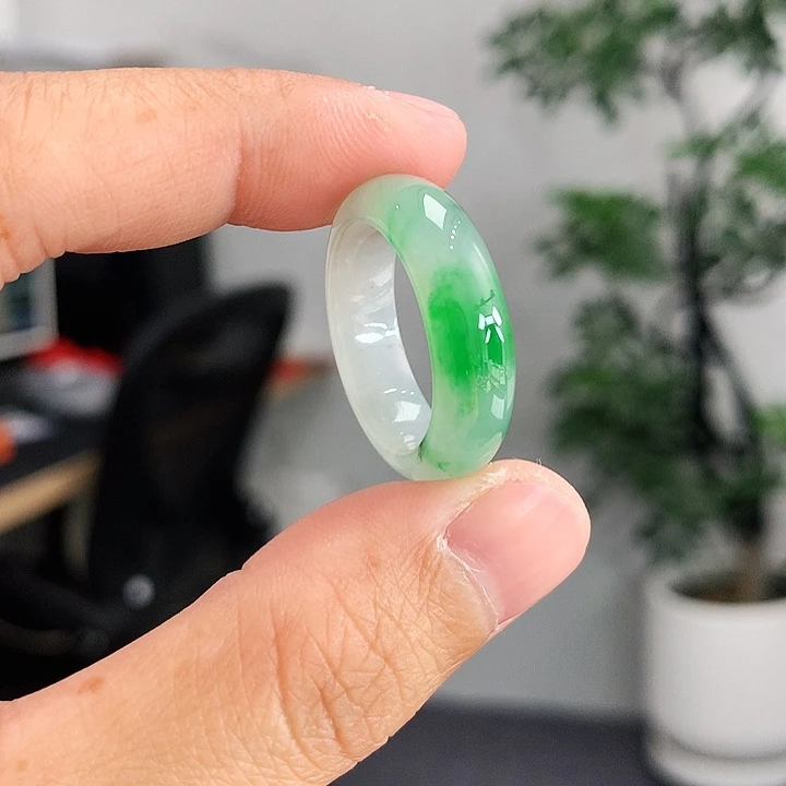 翡翠未镶嵌戒指19号