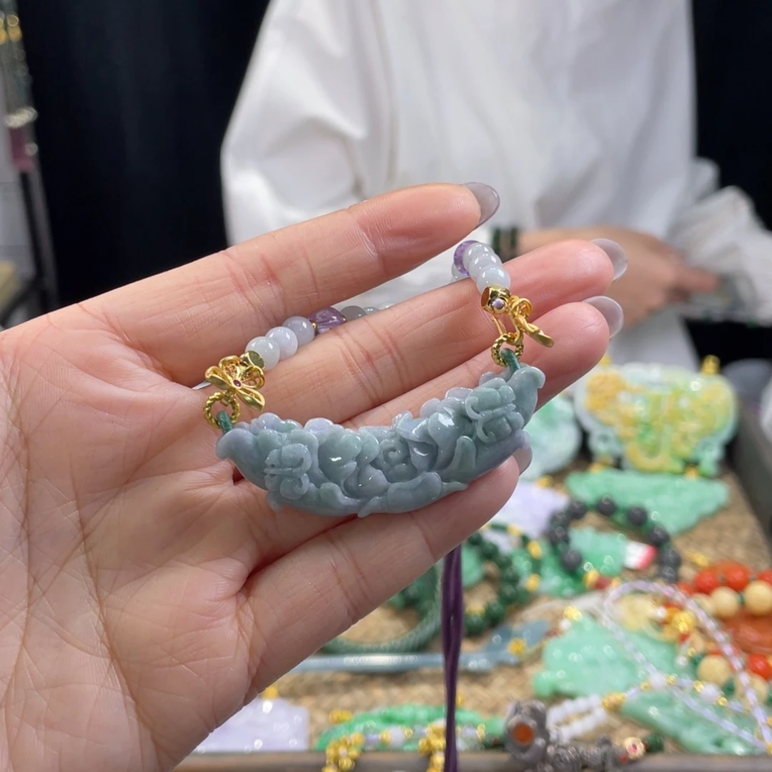 翡翠颈饰未镶嵌代编织