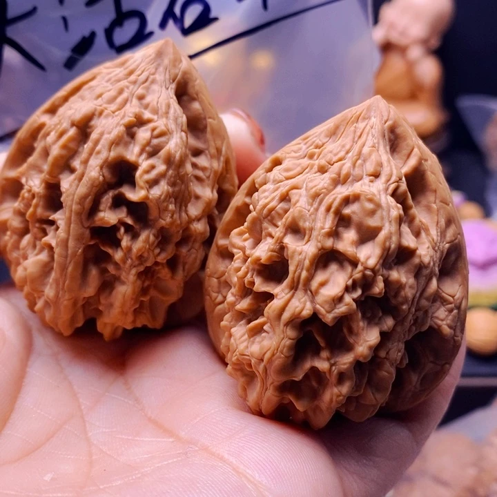 文玩核桃吊坠大沽石