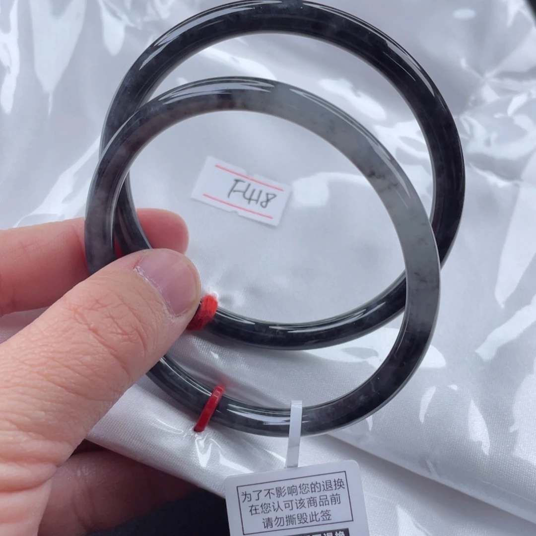 翡翠手镯未镶嵌桃***夭57圈口