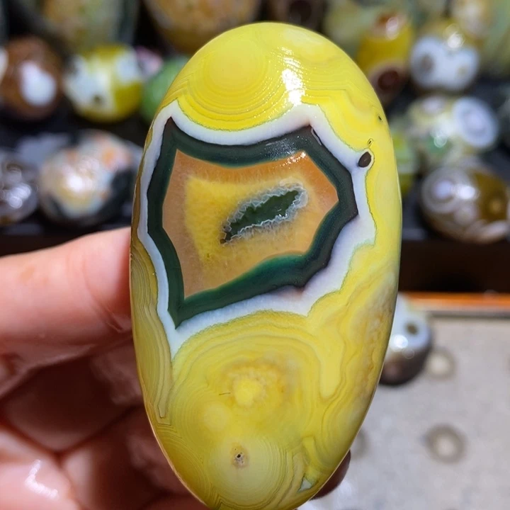 未镶嵌玛瑙/玉髓珠宝半成品73