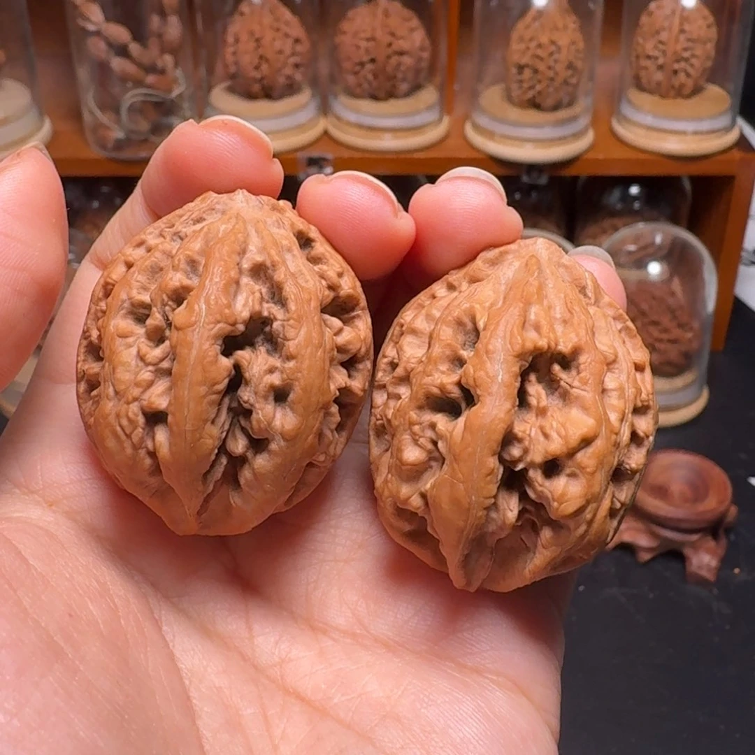 文玩核桃把件龙纹西瓜