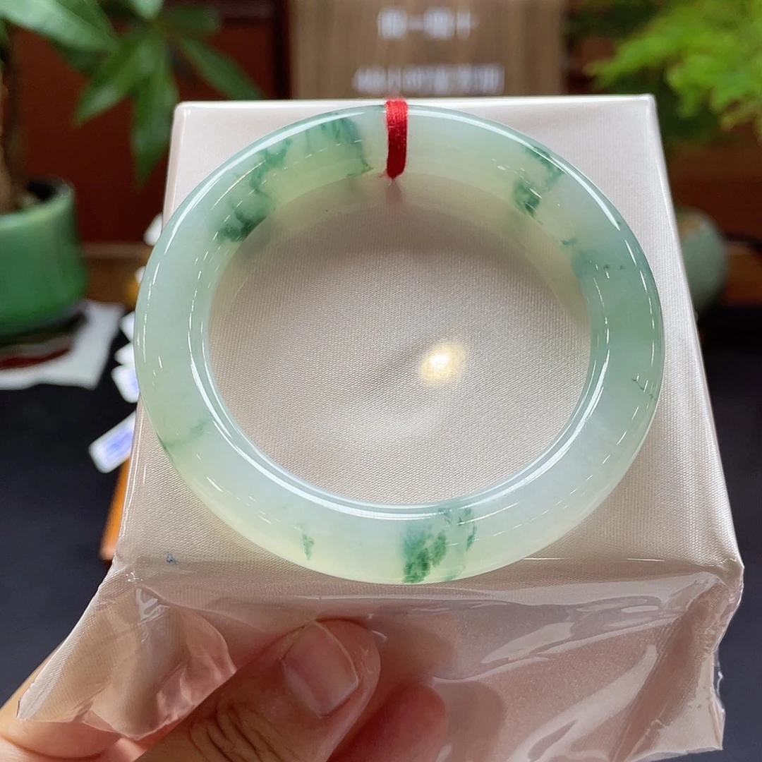 翡翠未镶嵌手镯23 号链接
