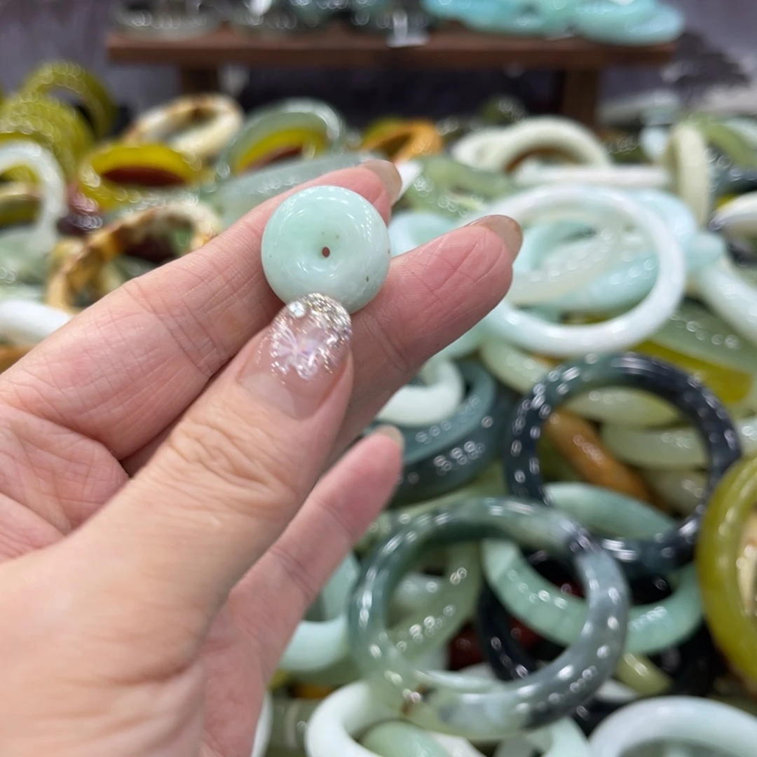 岫玉未镶嵌手镯手镯