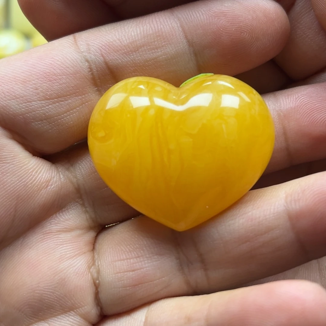 未镶嵌蜜蜡珠宝奇石