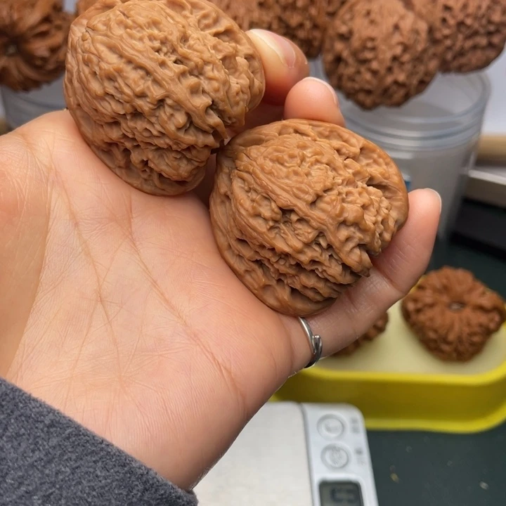 文玩核桃吊坠起*41尺拉丝凹底