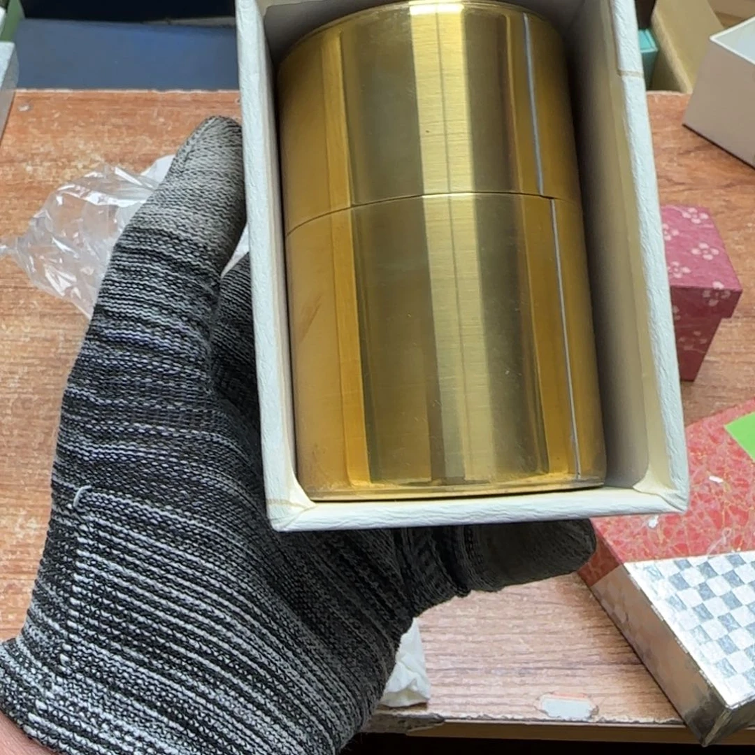 茶宠$****＄这种天气还穿什么裙子也