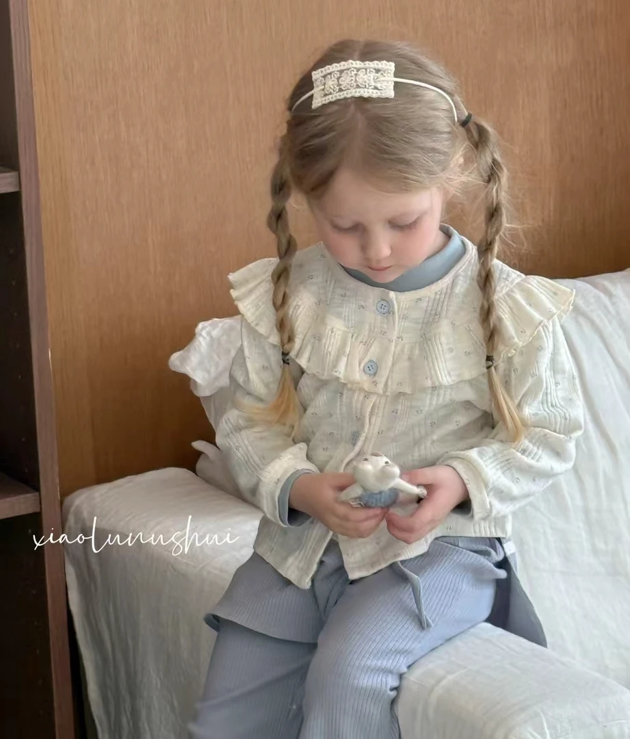 小鹿慕水 25054女童2025春款可爱娃娃领碎花开衫外套