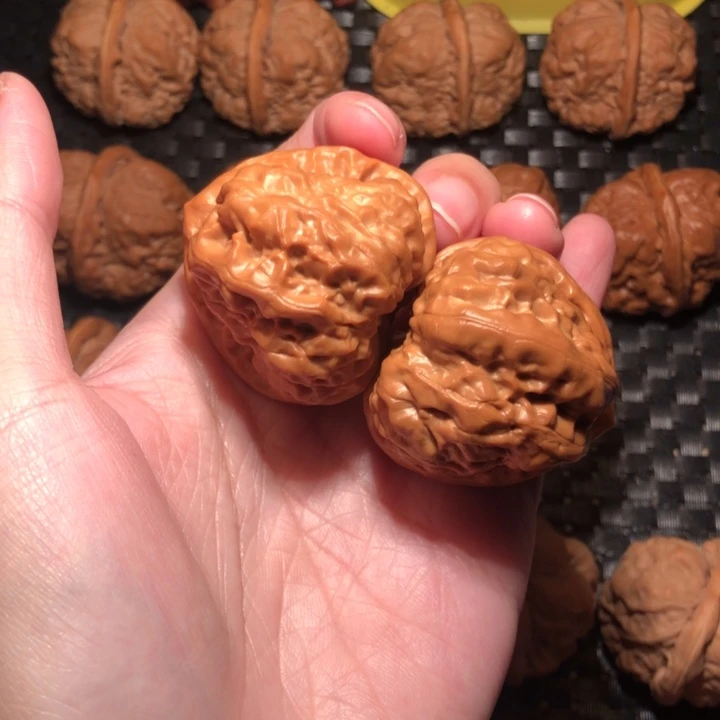 甜***王把件文玩核桃蛤蟆