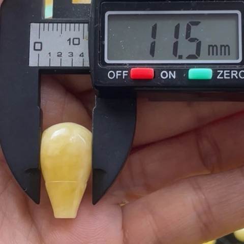 【闪购商品】未镶嵌蜜蜡裸石81杂