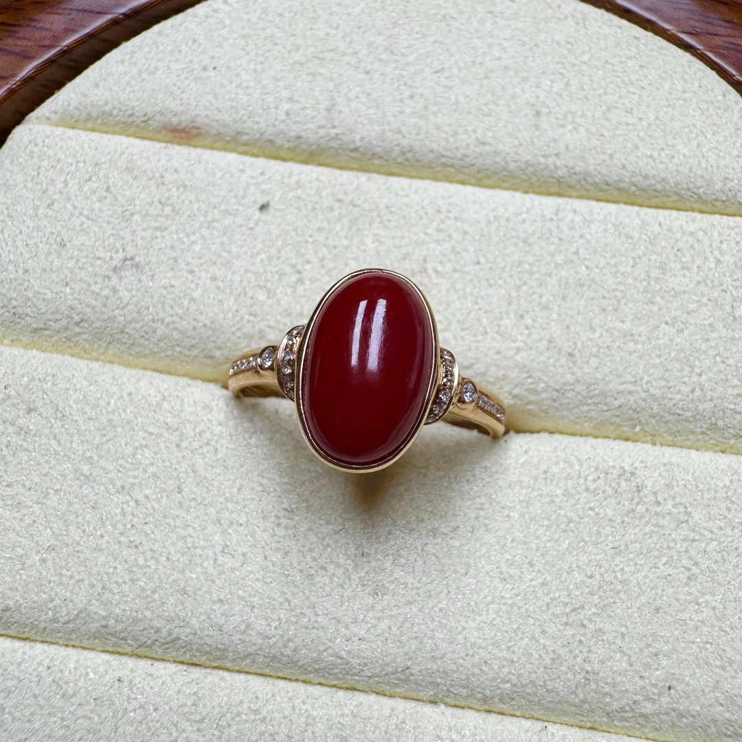 阿卡珊瑚戒指18k金——125010