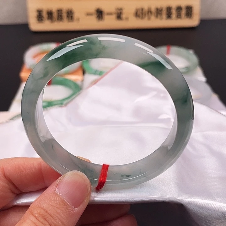 翡翠未镶嵌手镯手镯47