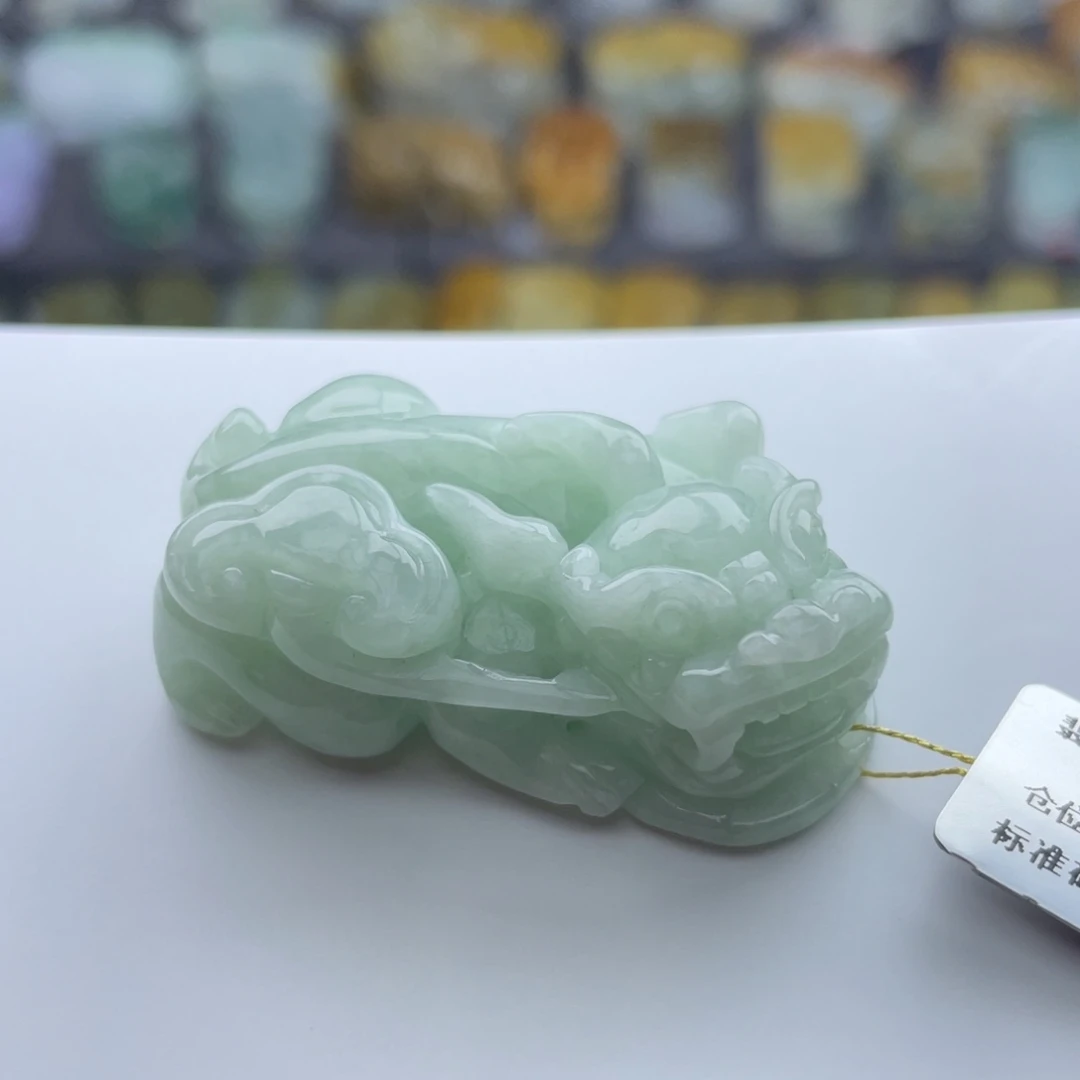 *****翡翠未镶嵌颈饰貔貅