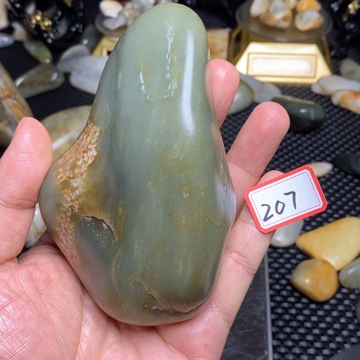 未镶嵌和田玉把件一****牙207