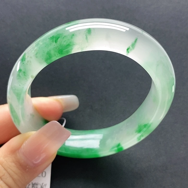 石英质玉手镯（贵妃镯）未镶嵌