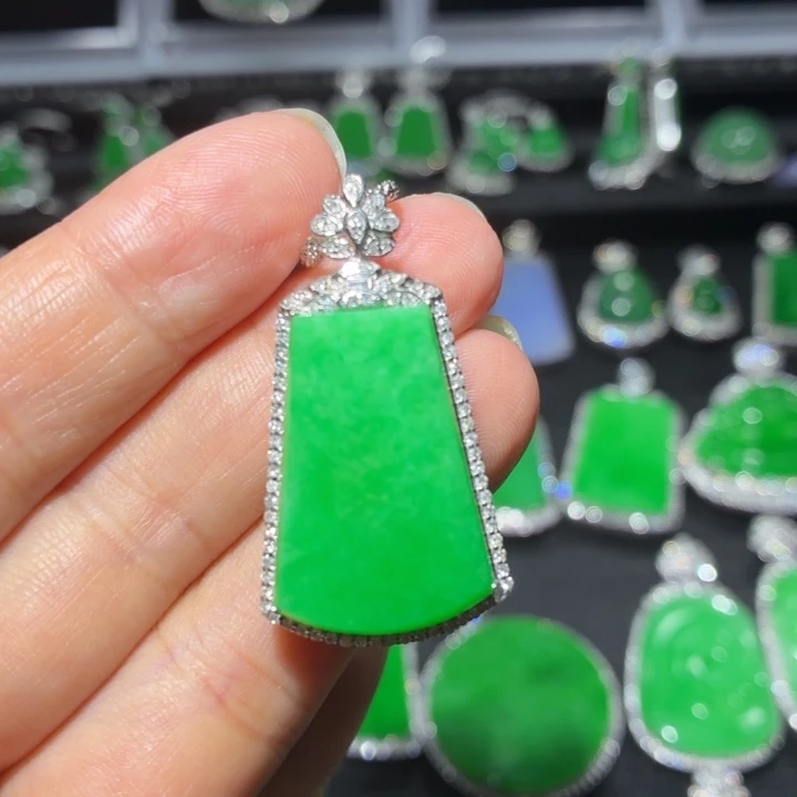 翡翠18K金镶嵌吊坠(不含链)翡翠