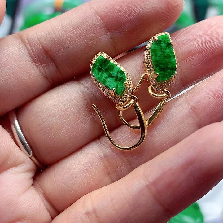 翡翠银S925镶嵌颈饰翡翠