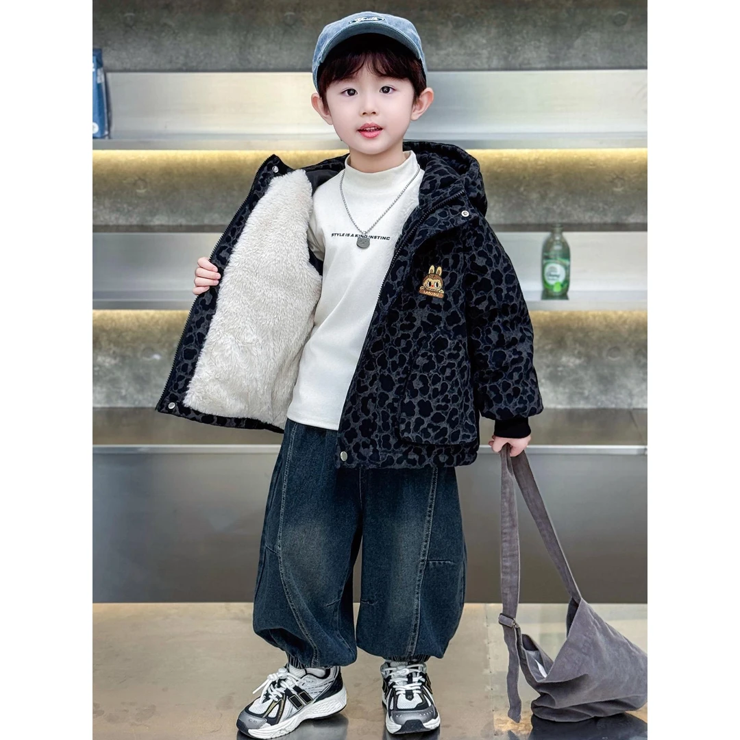 男童外套加绒加厚儿童派克服秋冬2025新款酷帅男宝冬季豹纹棉服潮