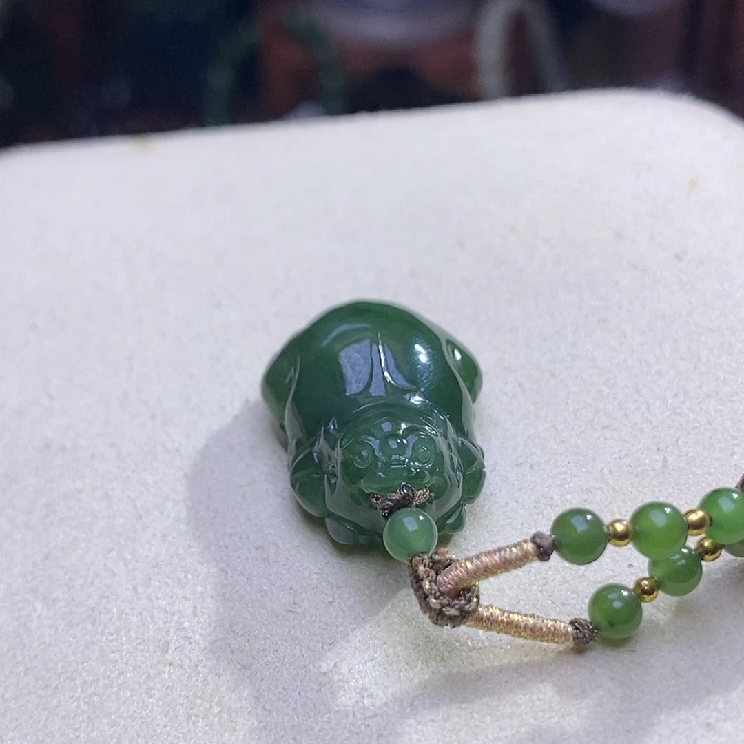 和田玉未镶嵌颈饰碧玉貔貅吊坠