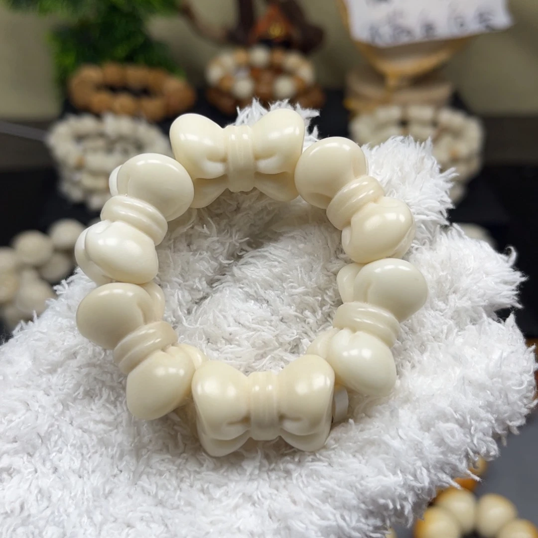 菩提根/象牙果吊坠1.26.21蝴蝶结手捻微瑕