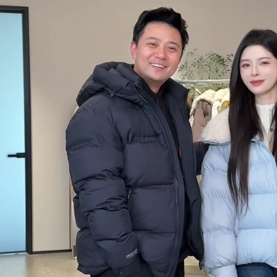 宿慕SUMU 冬季2025新款保暖连帽羽绒服男12-9经典百搭羽绒服9918