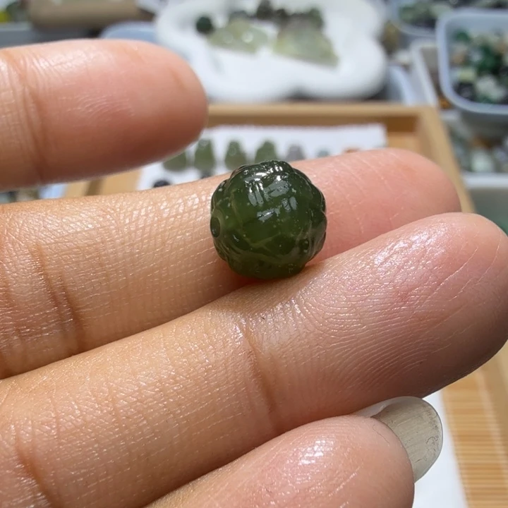 和田玉未镶嵌珠宝奇石