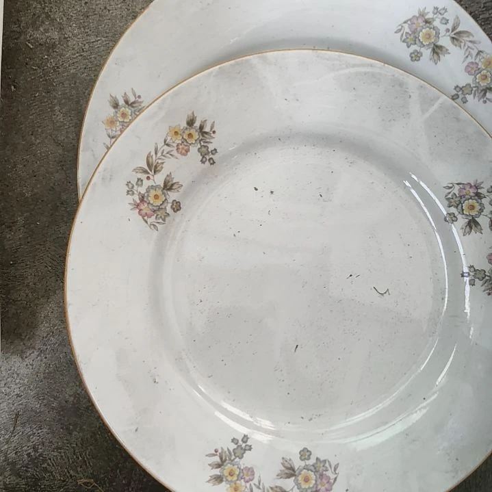陶瓷盘子碗啥都有