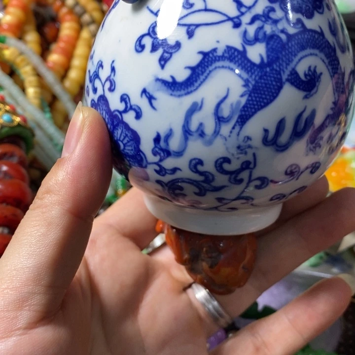 用***6摆件陶精品购物中心的经营