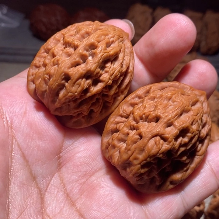 大***儿吊坠文玩核桃核桃