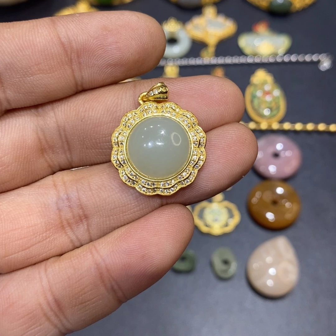 和田玉颈饰银S925镀金镶嵌