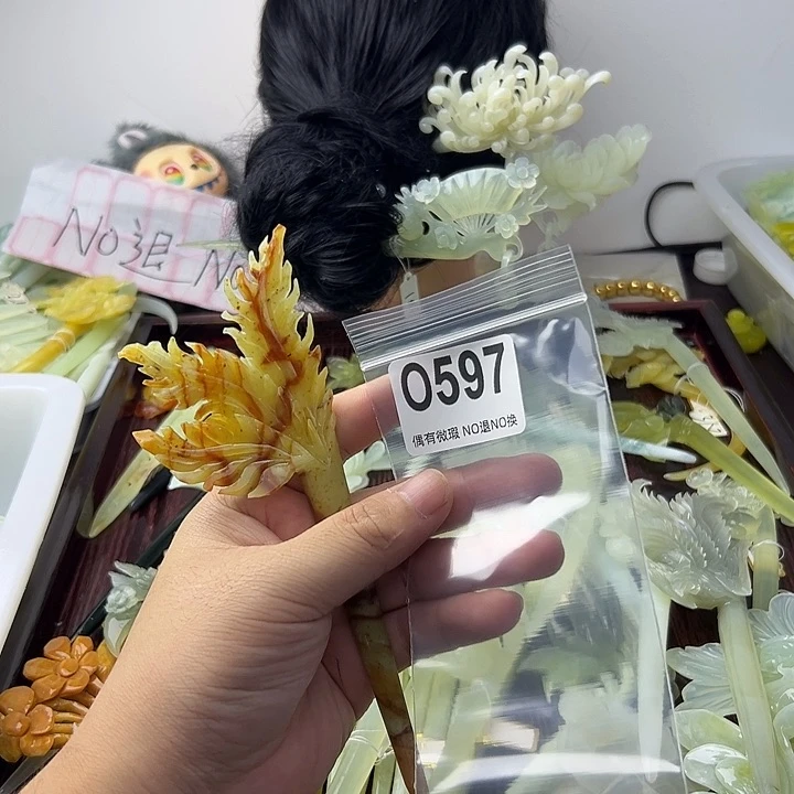 合金蛇纹石玉发饰萱