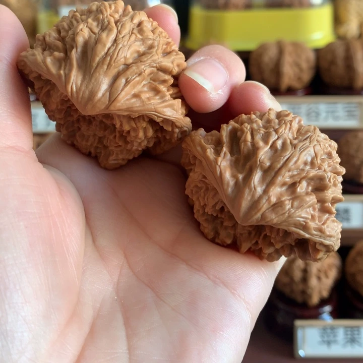 文玩核桃把件蛇头47