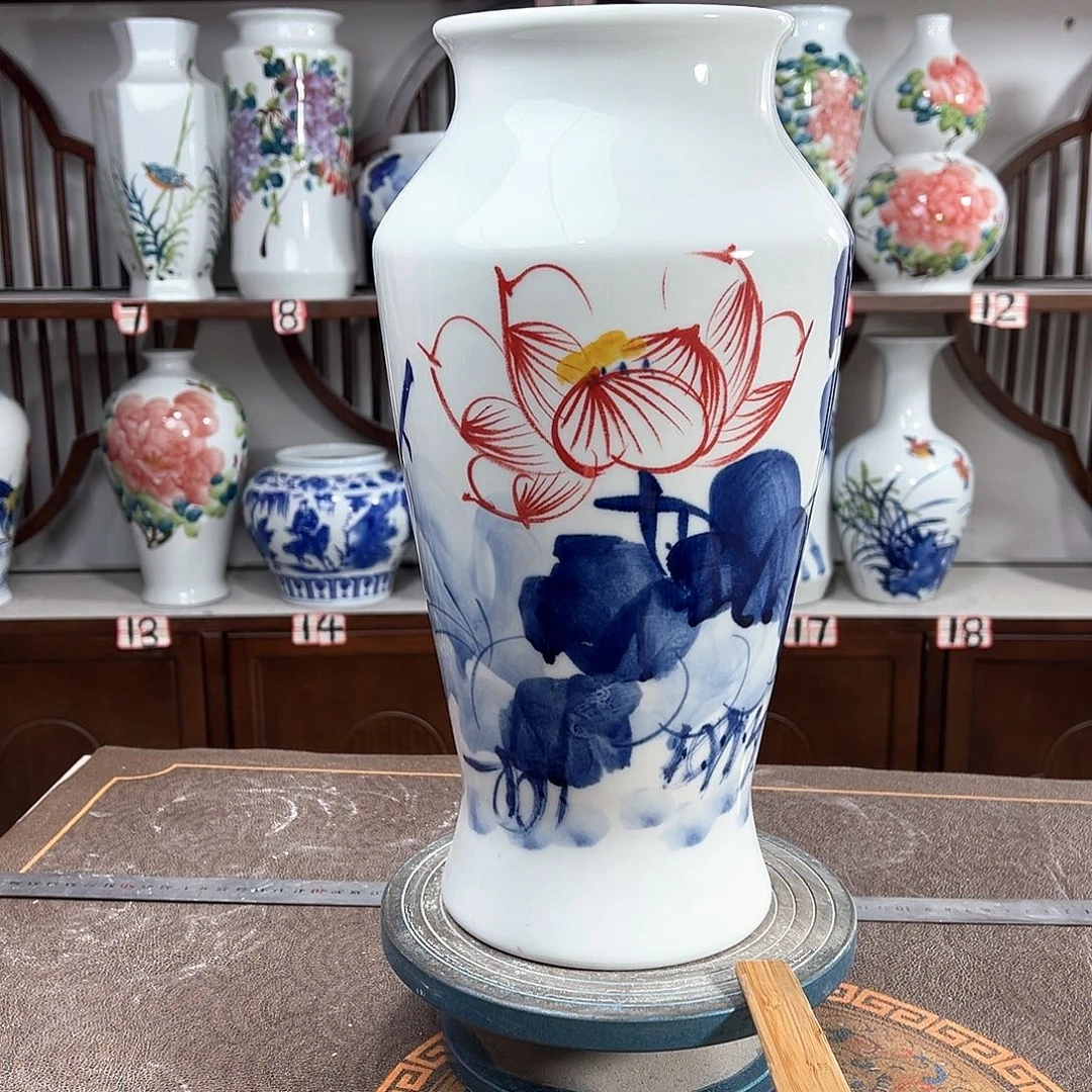 摆件景德镇陶瓷大鱼荷花