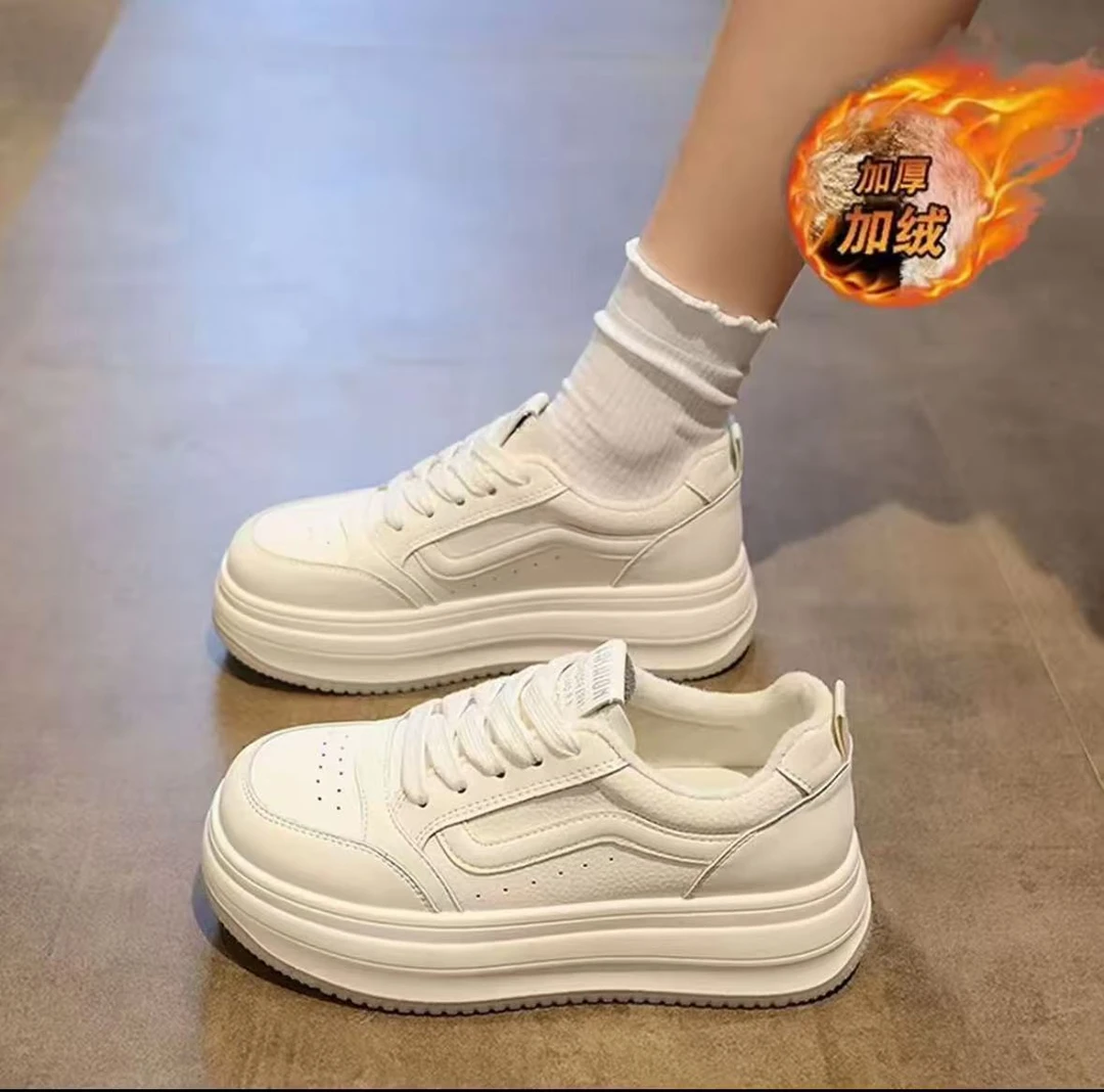 Z-3【现货+运费险】厚底百搭软底时尚轻便加绒小白鞋女休闲韩版