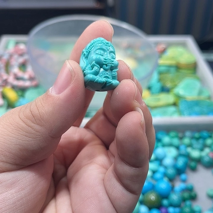 高瓷雕刻精品精美