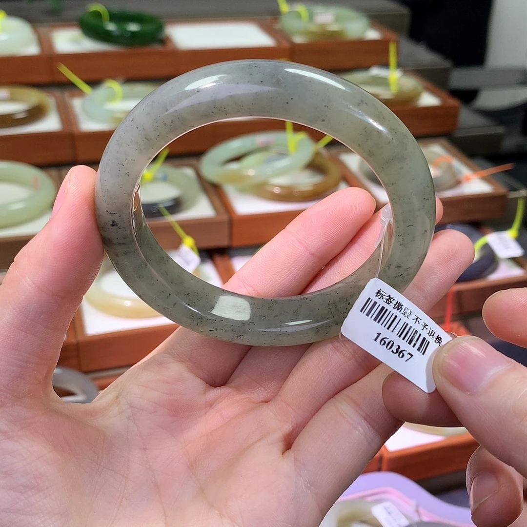 和田玉未镶嵌手镯56.57 青花