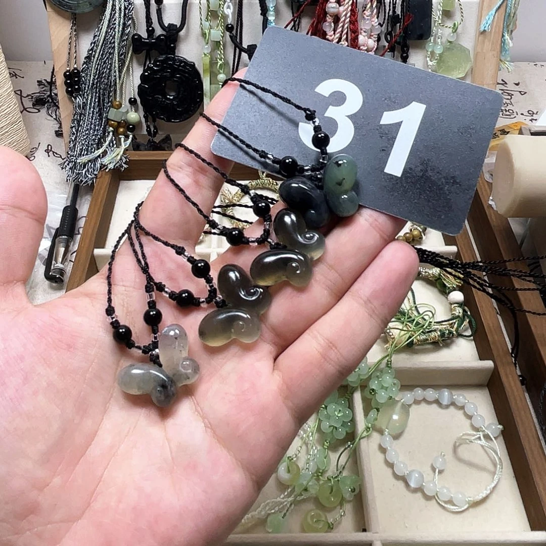 蛇纹石玉合金颈饰