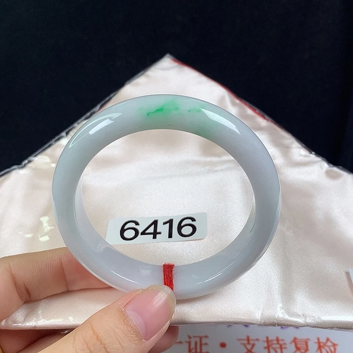 翡翠未镶嵌手镯54圈  开播漏
