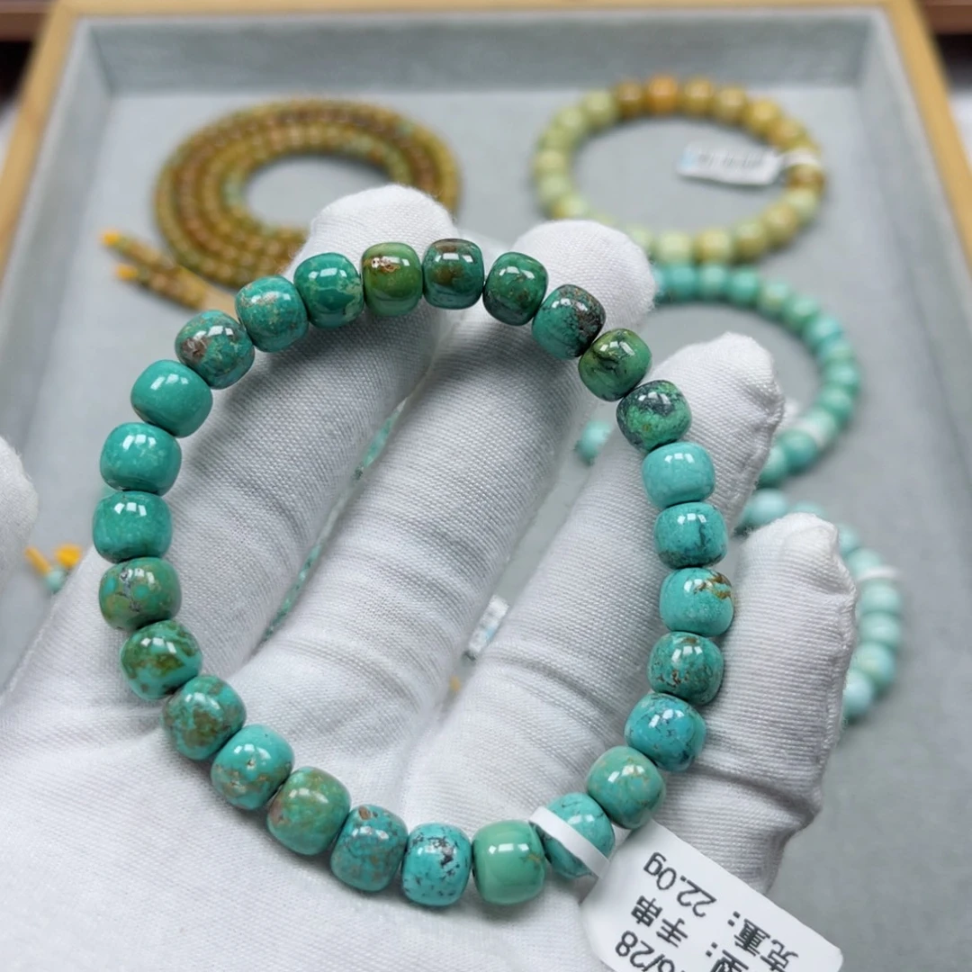 绿松石未镶嵌挂件