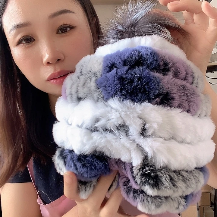 天***。蓝色帽子毛兔毛