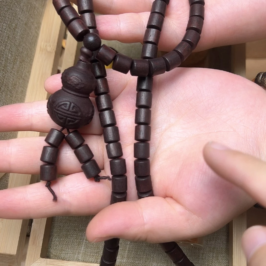 大叶紫檀（黑酸枝木类）