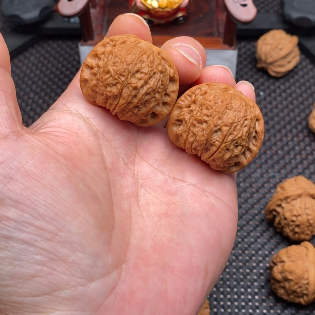 文玩核桃把件血麒麟37.5尺