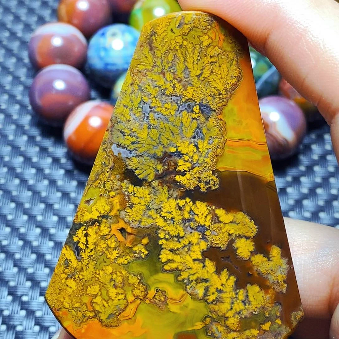 未镶嵌颈饰玛瑙/玉髓