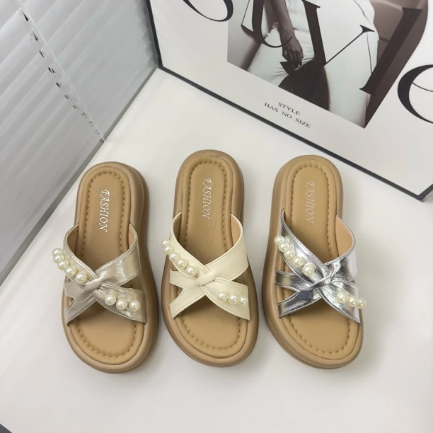 韩版拖鞋串珠夏季圆头外穿厚底精致百搭舒适时尚女鞋配裙子一字拖
