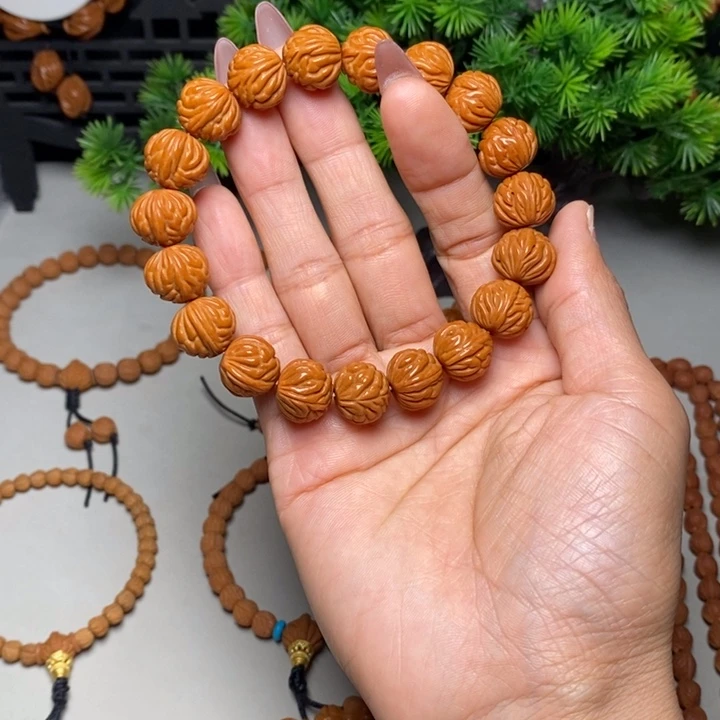 手串桃核金蟾手串