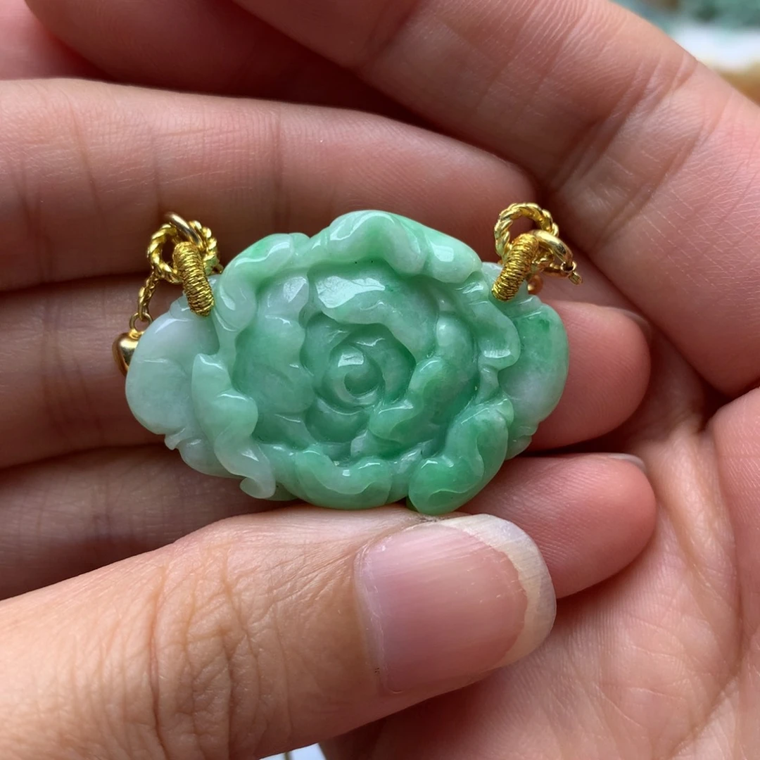 翡翠未镶嵌颈饰翡翠