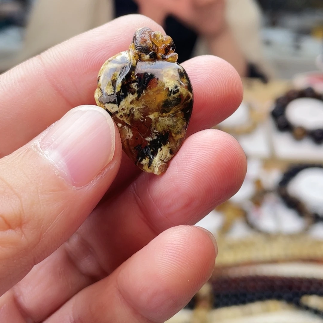 琥珀未镶嵌裸石大