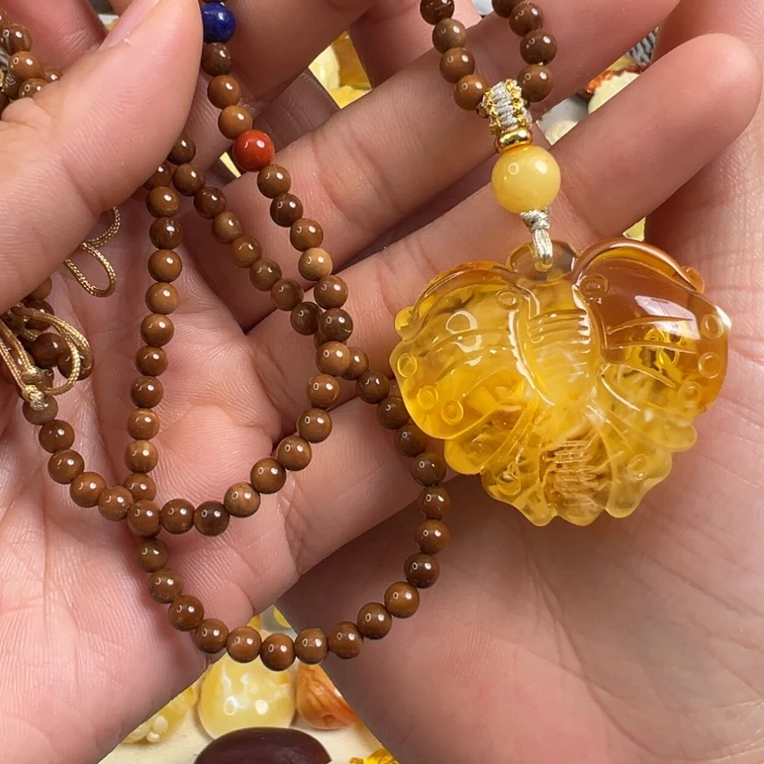 琥珀未镶嵌裸石琥珀